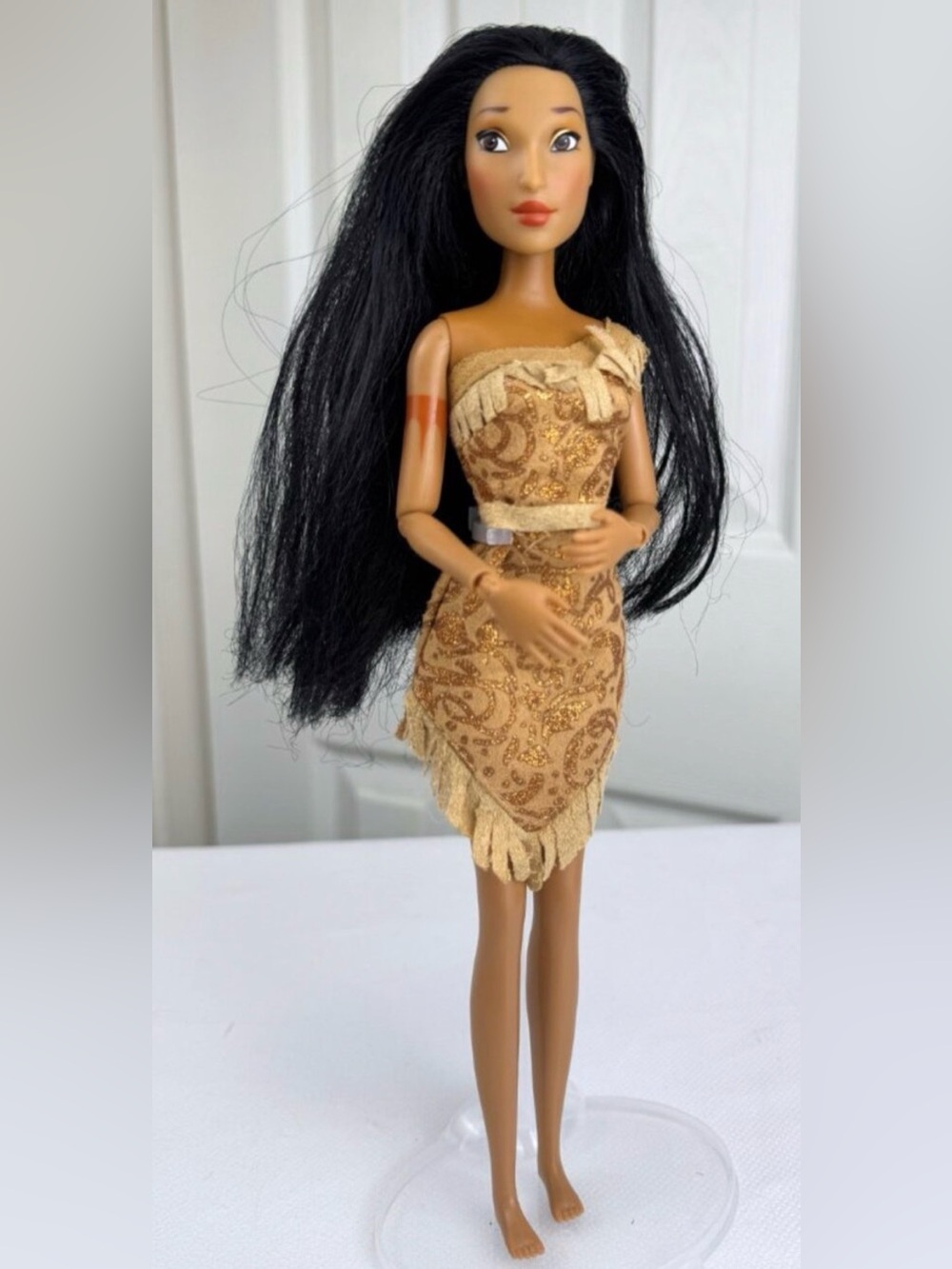DISNEY - POCAHONTAS DOLL